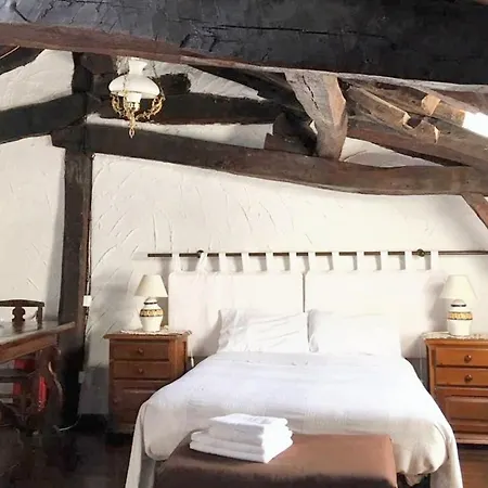 Charming House In With View Holiday home Villasur de Herreros