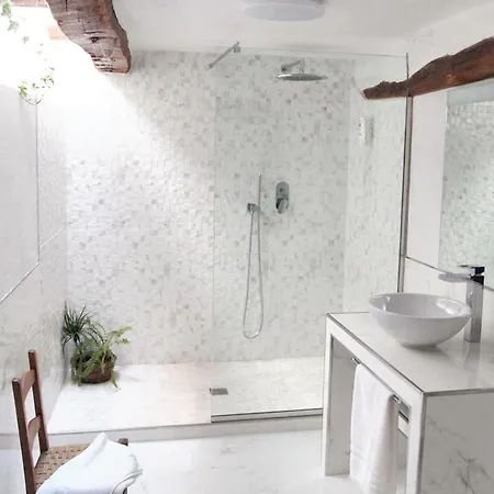 Charming House In With View Villasur de Herreros