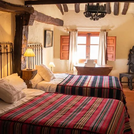 Charming House In With View Holiday home Villasur de Herreros