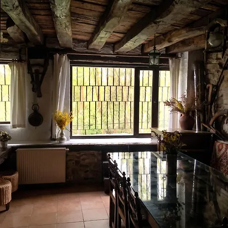 Charming House In With View Holiday home Villasur de Herreros