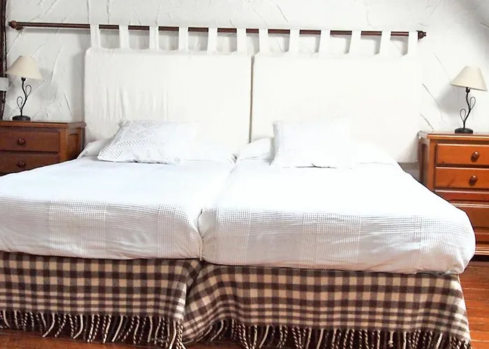 Charming House In With View Villasur de Herreros