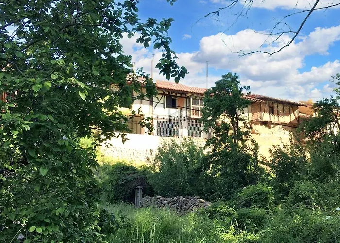 Charming House In With View בית נופש Villasur de Herreros